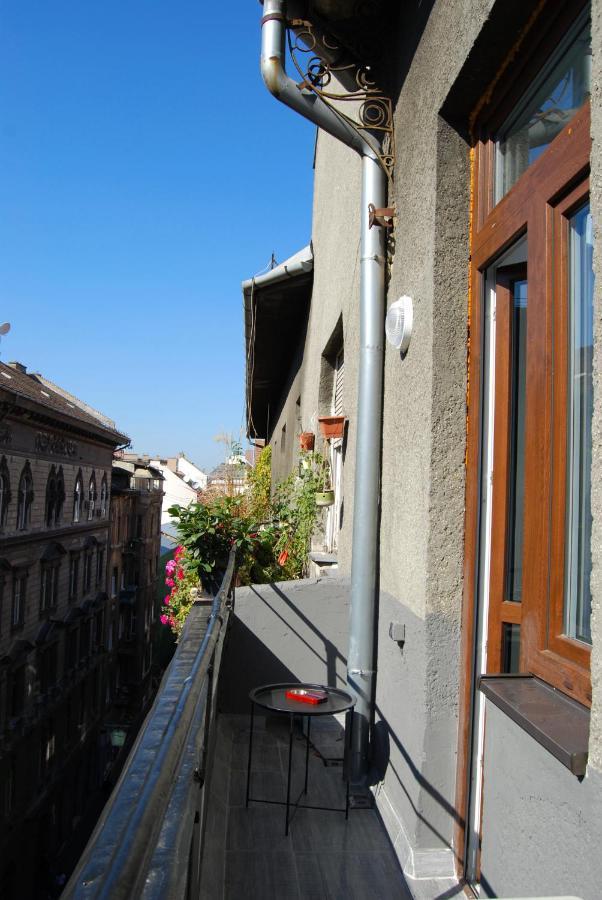Luxurious Apartment With Balconies In Downtown Bp Budapest Exteriör bild