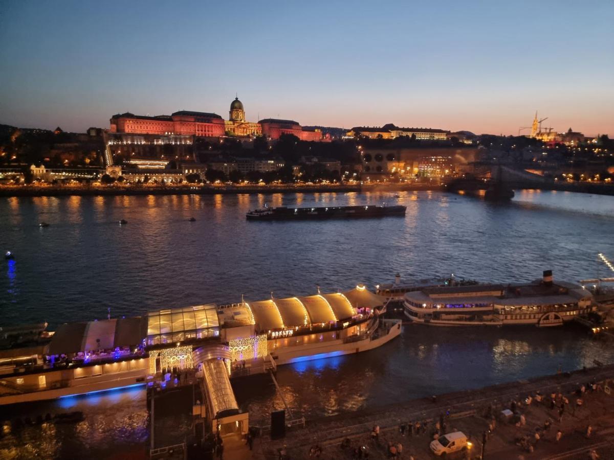 Luxurious Apartment With Balconies In Downtown Bp Budapest Exteriör bild
